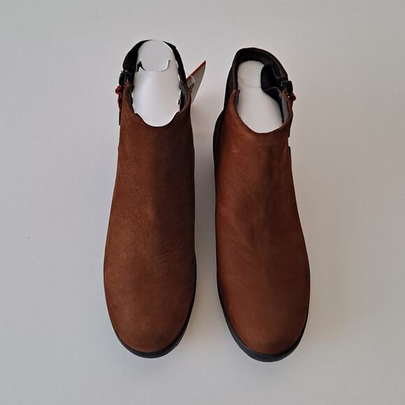 NIB Bogs Vista Waterproof Leather Rugged Zip Snow Boots Cognac Womens Size 7 - Picture 9 of 14